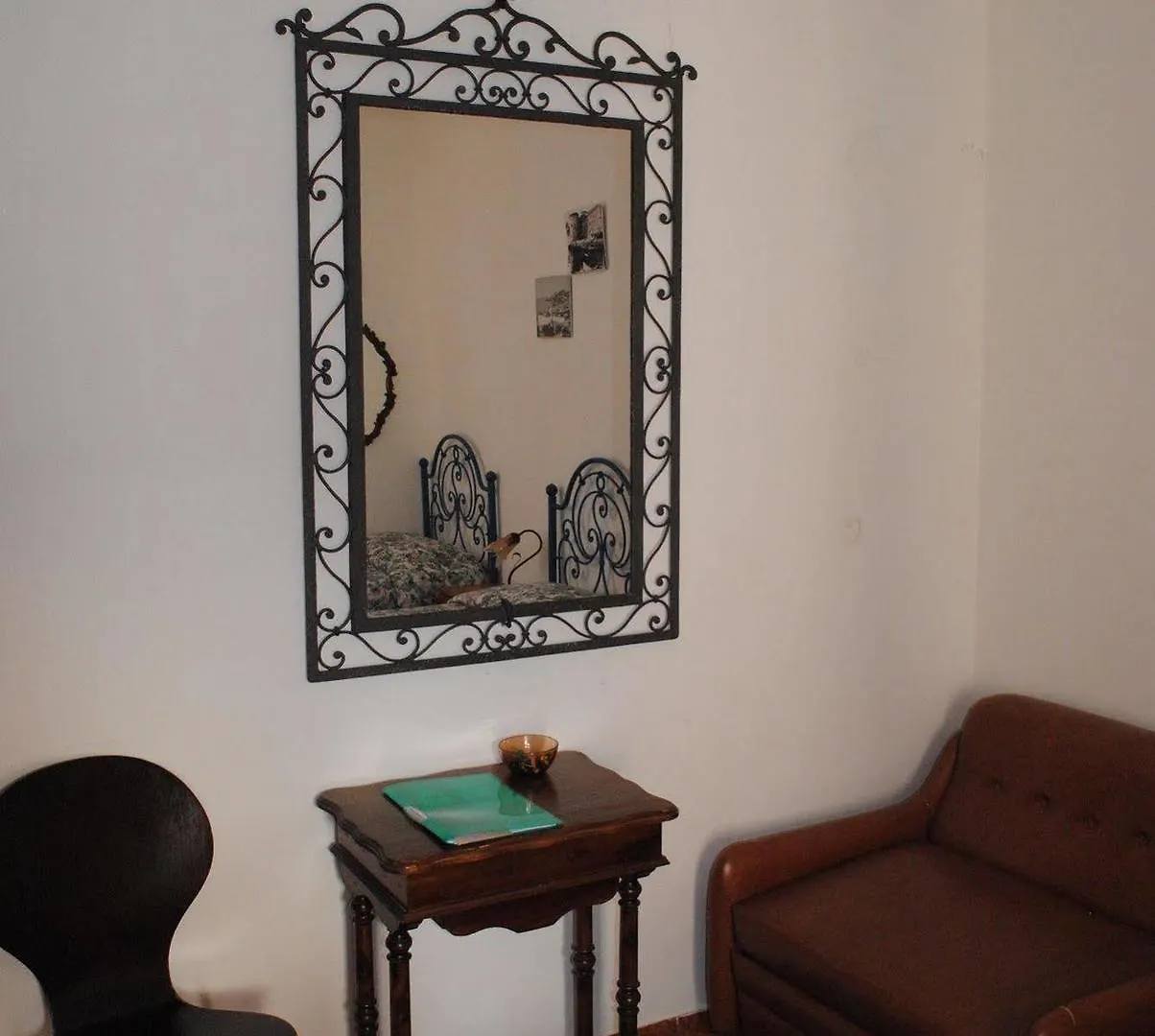 アルゲーロ Calciufetta Bed & Breakfast 2*,